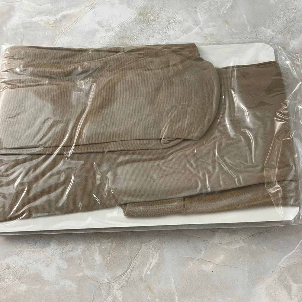 Sofsy Opaque Microfibre Tights Womens Size M Camel 40 Denier Matte Italian Made